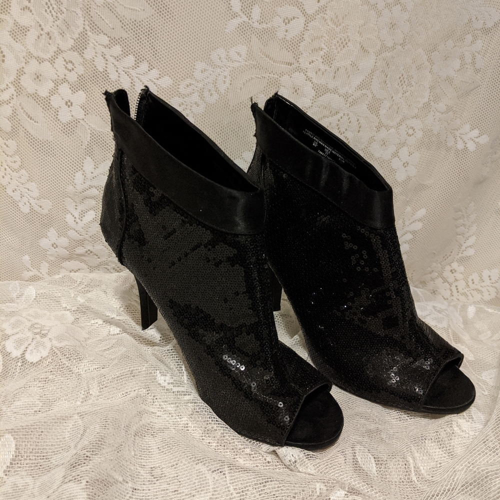 Metaphor booties - Picture 4 of 6